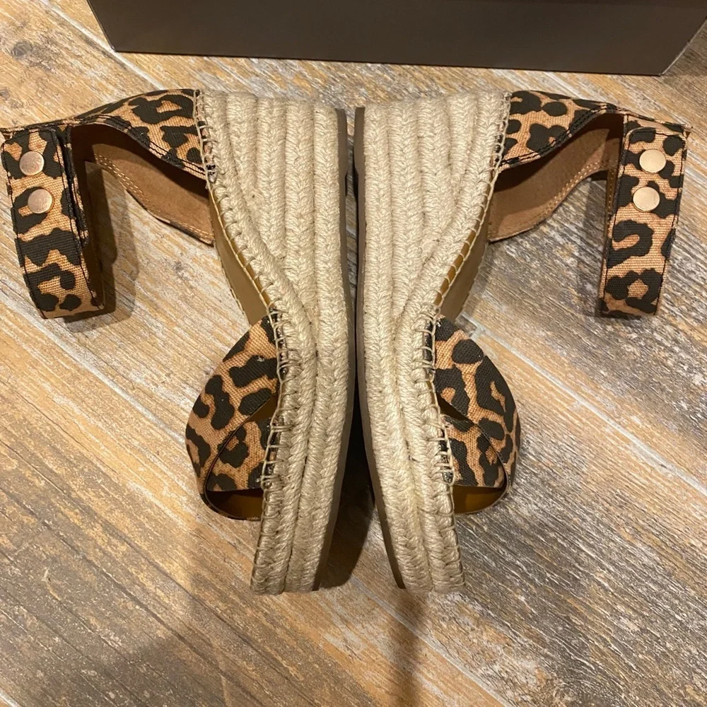 NIB- FRANCO SARTO Carlotta,Camel platforms!